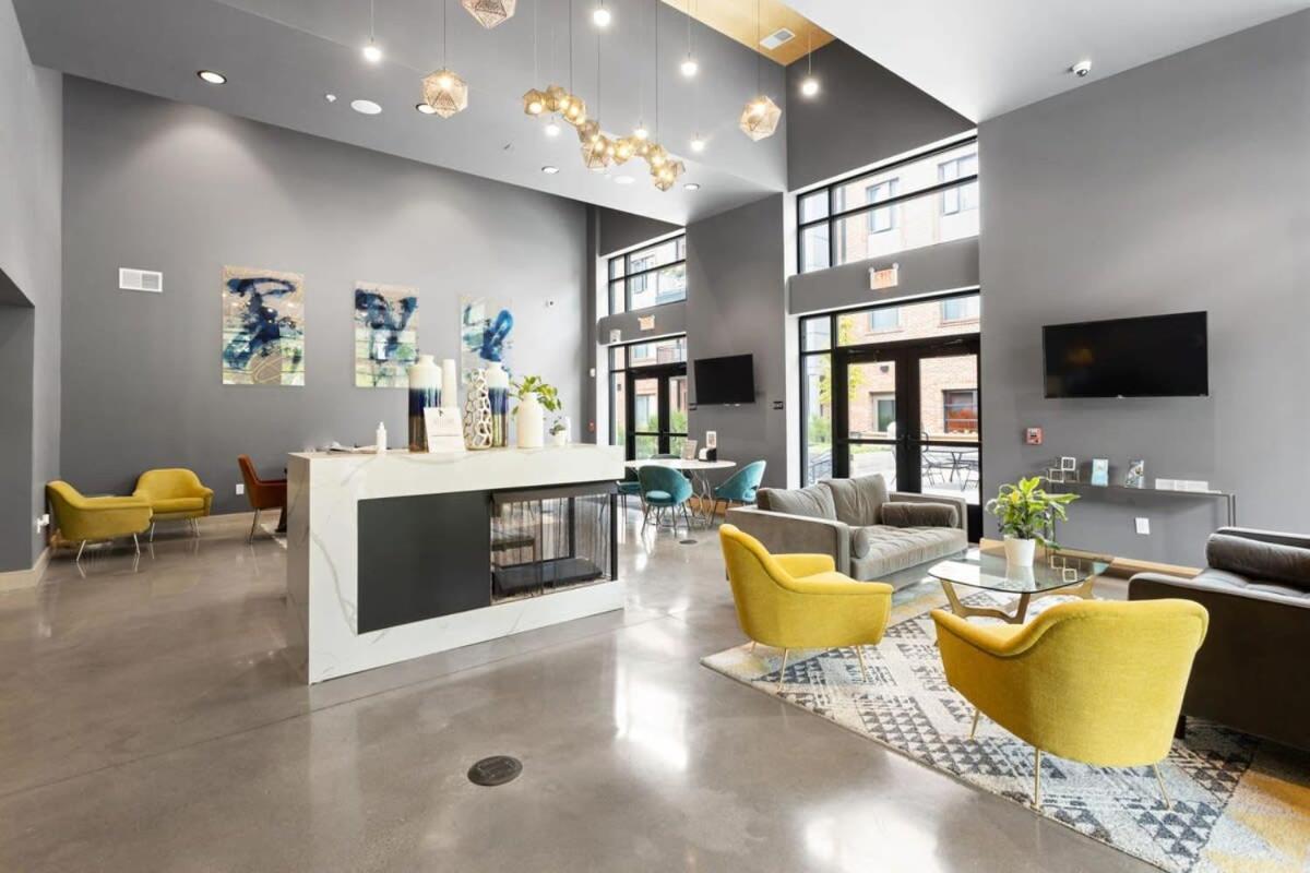 אינדיאנפוליס Cozysuites Modern Studio Steps From Broad Ripple מראה חיצוני תמונה